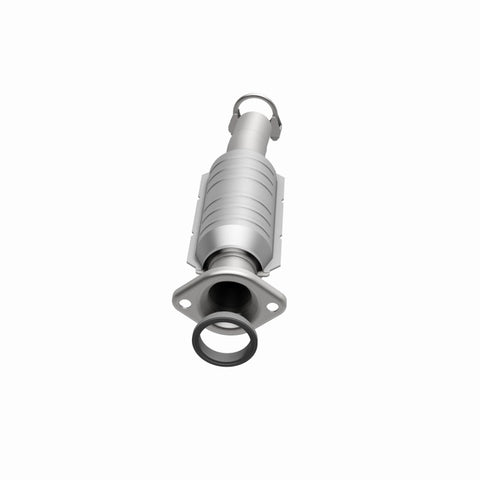 MagnaFlow Direct Fit Catalytic Converter 04-06 Toyota Sienna 3.3L AWD Rear - 24158