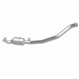 MagnaFlow Direct Fit Catalytic Converter 2006-2011 R350 3.5 L Underbody - 52178