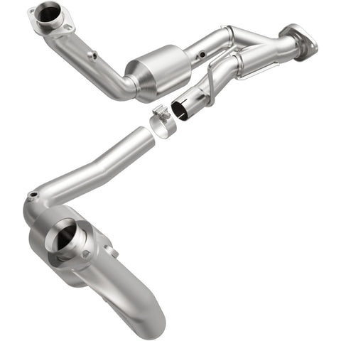 MagnaFlow 05-06 Jeep Grand Cherokee 5.7L Direct Fit Catalytic Converter - 4651709