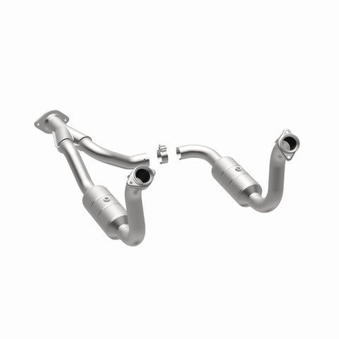 MagnaFlow DF Cat Conv 08-10 Ford F-250/F-250 SD/F-350/F-350 SD 5.4L/6.8L/F-450 SD 6.8L Y-Pipe Assy - 51760