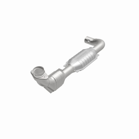 MagnaFlow Direct Fit Catalytic Converter 97-98 Ford Trucks 4.6L - 447153