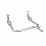 MagnaFlow Direct Fit Catalytic Converter 2009-2014 E-150 4.6 L Underbody - 52153