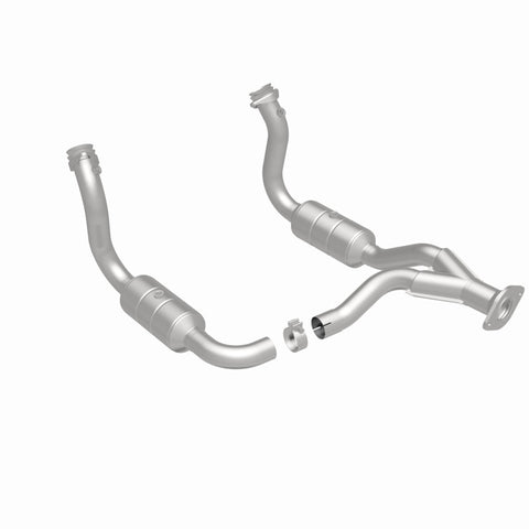 Magnaflow Conv DF 08-10 Ford F-250/F-250 SD/F-350/F-350 SD 5.4L/6.8L / F-450 SD 6.8L Y-Pipe Assembly - 51760
