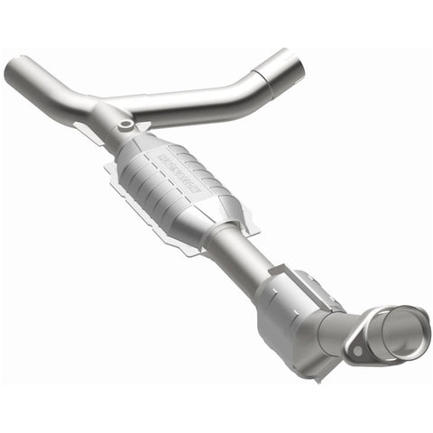 MagnaFlow Direct Fit Catalytic Converter 01-03 Ford E150 4.2L P/S - 447159