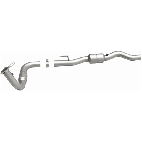 MagnaFlow Direct Fit Catalytic Converter 02-03 Avalanche 8.1 DS OEM - 49636