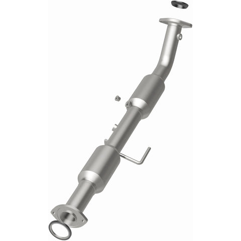 MagnaFlow Direct Fit Catalytic Converter 05-12 Toyota Tacoma L4-2.7L - 5411028