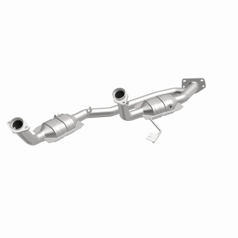 MagnaFlow Direct Fit Catalytic Converter 04 Ford Freestar 3.9L - 23083