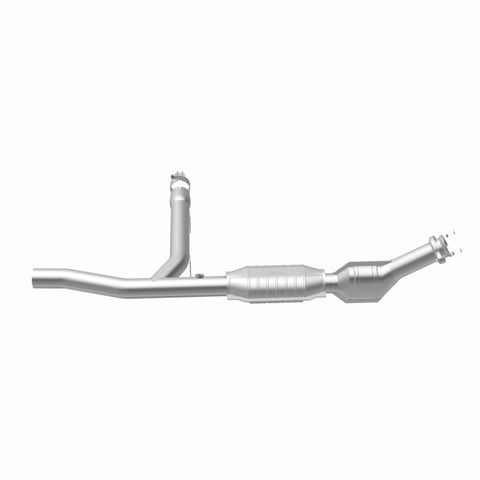 MagnaFlow Direct Fit Catalytic Converter 97-98 Ford Trucks 4.2L - 447132