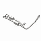 MagnaFlow Converter Direct Fit California Grade 96-00 GM Tahoe/Yukon/Escalade 5.7L - 4451453