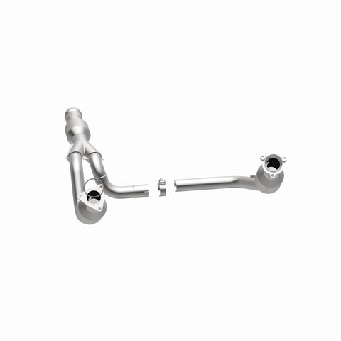 MagnaFlow Direct Fit Catalytic Converter 2015 GMC Yukon XL V8 6.2L - 52617