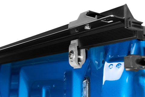Lund 99-13 Ford F-250 Super Duty (6.8ft. Bed) Genesis Roll Up Tonneau Cover - Black - 96050