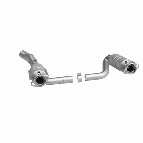 MagnaFlow Direct Fit Catalytic Converter RAIDER- 2006 8 4.7L OEM - 49463