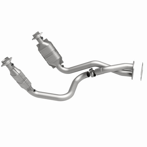MagnaFlow Direct Fit Catalytic Converter 05-07 Ford F250/F350 5.4L - 49911