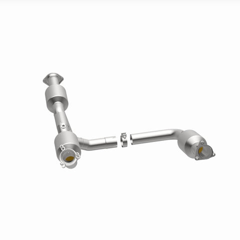MagnaFlow 18-20 Chevrolet Express 2500 Single Underbody 4.3L Direct Fit Catalytic Converter - 280210
