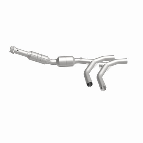 MagnaFlow Direct Fit Catalytic Converter 05-07 Ford E150 4.6L Passenger Side - 51310