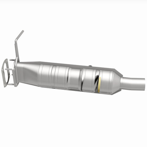 MagnaFlow 09-17 Ford F53 V10 6.8L Underbody Direct Fit Catalytic Converter - 280436