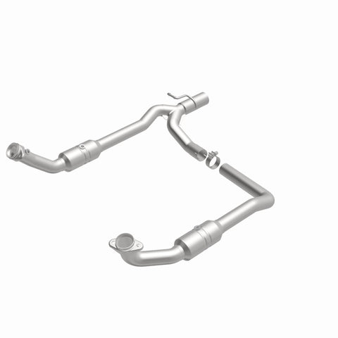 MagnaFlow Direct Fit Catalytic Converter 2009-2012 E-150 5.4 L Underbody - 52294