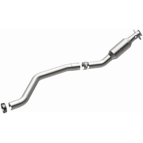 MagnaFlow Direct Fit Catalytic Converter 13-14 Mercedes-Benz GL450 V8 4.6 OEM Underbody - 21-485