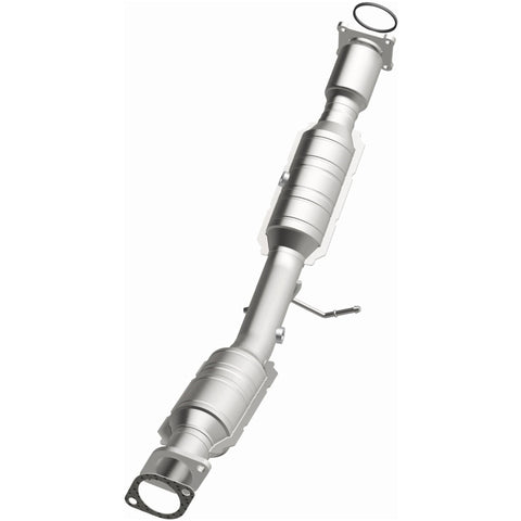 MagnaFlow Direct Fit Catalytic Converter 05-09 Volvo V50 2.4L - 24144
