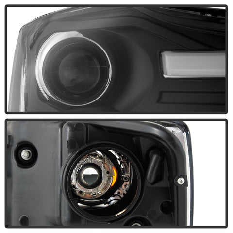 Spyder 04-15 Nissan Titan / 04-07 Nissan Armada V2 Projector Headlights - Black PRO-YD-NTI04-DRL-BK - 5085504