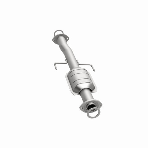 MagnaFlow Direct Fit Catalytic Converter 02-04 Toyota Tacoma 2.7L Rear - 441757