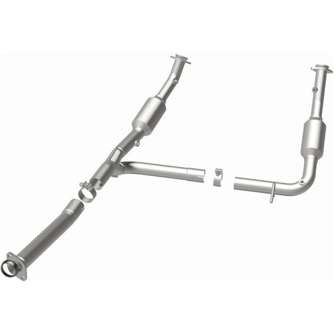 MagnaFlow Direct Fit Catalytic Converter OEM 2004-2005 Ford Explorer/Mercury Mountaineer Underbody - 4551013