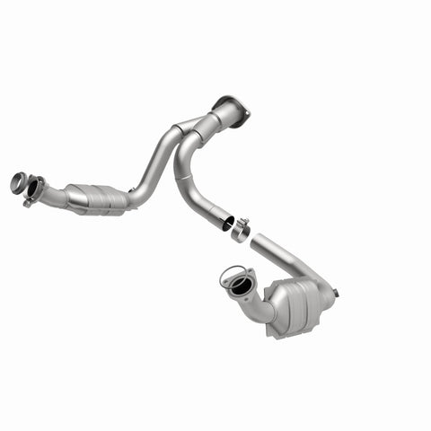 MagnaFlow Direct Fit Catalytic Converter 07-08 Escalade 6.2 Driver Side OEM - 49631