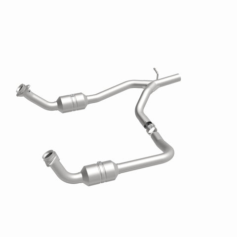 MagnaFlow Direct Fit Catalytic Converter 2009-2014 E-150 4.6 L Underbody - 52153