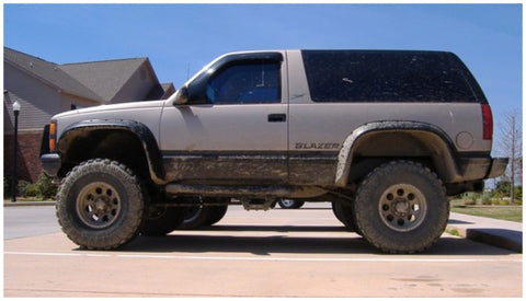 Bushwacker 88-99 Chevy C1500 Cutout Style Flares 2pc - Black - 40009-11