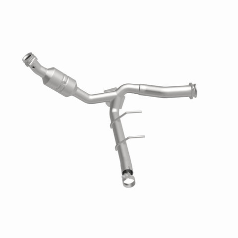 MagnaFlow 11-14 Ford F-150 5.0L Direct Fit CARB Compliant Left Catalytic Converter - 5551139