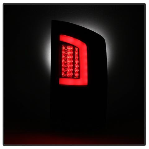 Spyder 02-06 Dodge Ram 1500 V3 Light Bar LED Tail Light - Blk Smoke (ALT-YD-DRAM02V3-LBLED-BSM) - 5084125
