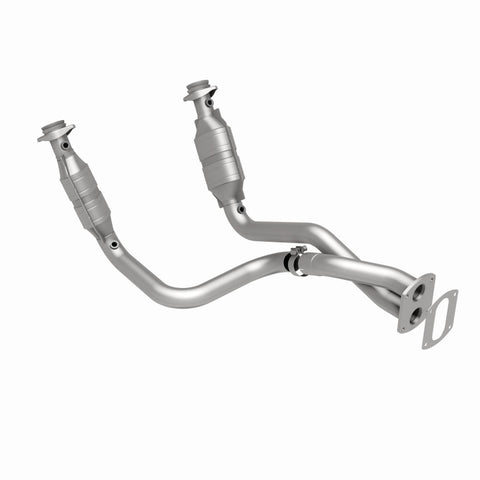 MagnaFlow Direct Fit Catalytic Converter 05-07 Ford F250/F350 5.4L - 93103