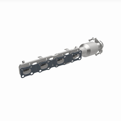 MagnaFlow Direct-Fit SS Catalytic Converter 04-06 Nissan Titan 5.6L V8 (California) - 4451501