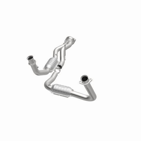 MagnaFlow Direct Fit Catalytic Converter 05-06 Jeep Grand Cherokee 3.7L Y-Pipe Assembly - 49687