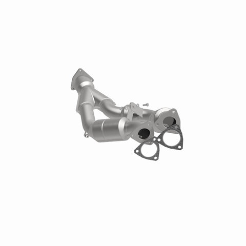 MagnaFlow Direct Fit Catalytic Converter 04-06 VW Touareg 3.2L - 51499