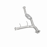 MagnaFlow Direct Fit Catalytic Converter 03-05 Ford Expedition/05-06 Lincoln Navigator 5.4L P/S - 93125