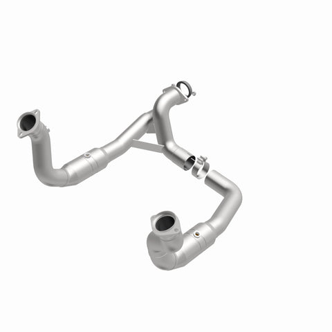 MagnaFlow Conv Direct Fit 11-14 Ford F-250 Super Duty / 350 Super Duty V8 6.2L - 52297