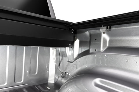 Roll-N-Lock 19-23 RAM 1500 w/o Swing Gate Tailgate SB 76.3in M-Series Retractable Tonneau Cover - LG402M
