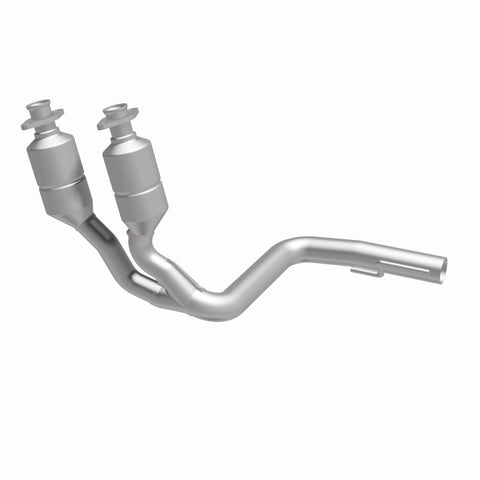 MagnaFlow Direct Fit Catalytic Converter 99-04 Jeep Grand Cherokee 4.0L Front - 24507