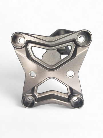 Elektric Offroad 2017+ Can Am X3 Maverick 6 Bolt Eod Xl Radius Rod Plate With Tow Hook Gun Metal - RRP210013XL