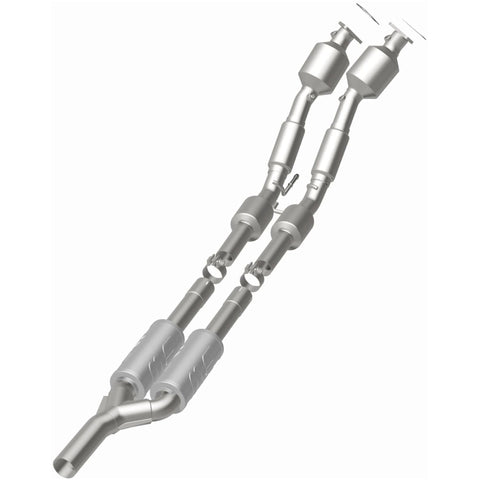 MagnaFlow Direct Fit Catalytic Converter 2012-2015 Passat (B7) 3.6L V6 OEM Grade - 52938