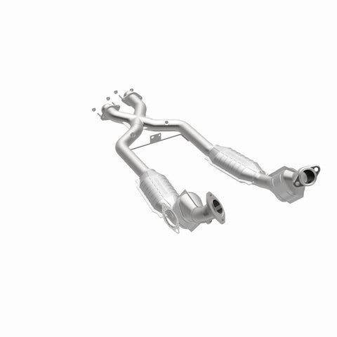 MagnaFlow Direct Fit Catalytic Converter 96-98 4.6L *California* - 441112