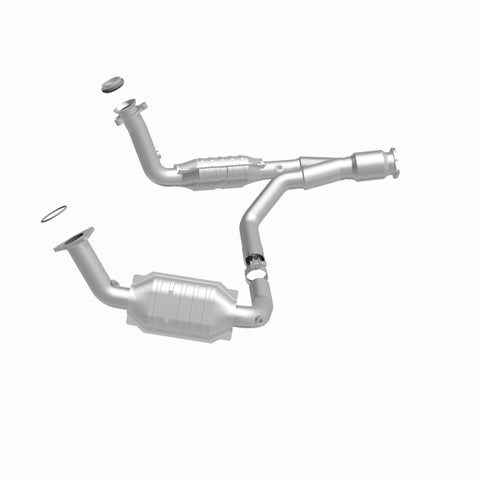MagnaFlow Conv DF 06-09 TB/Envoy 5.3/6.0 OEM - 49650