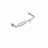 MagnaFlow Direct Fit Catalytic Converter 00-02 Tundra 4.7L 4WD FL - 447976