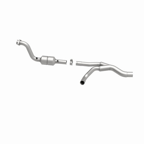 MagnaFlow Direct Fit Catalytic Converter 04-06 Dodge Durango 5.7L Passenger Side - 49499