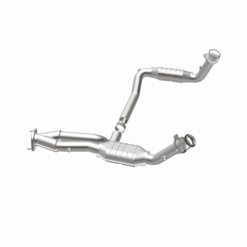 MagnaFlow DF Cat. Conv 02-06 Cadillac Truck. 8 5.3L Dual Conv. Y-Pipe Assy 2wd/Chevy Truck 99-07 - 51097