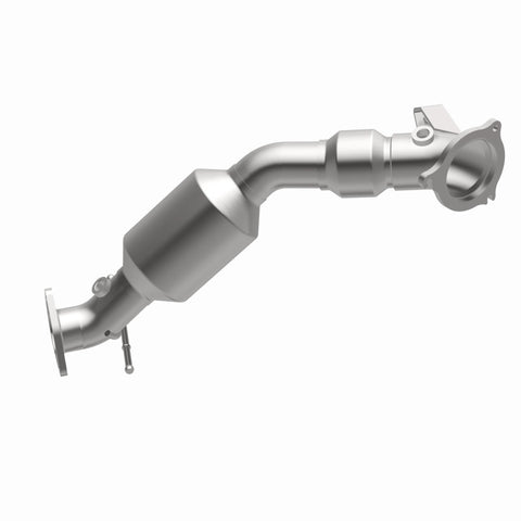 MagnaFlow 13-15 Land Rover LR2 2.0L CARB Compliant Direct Fit Catalytic Converter - 5551537