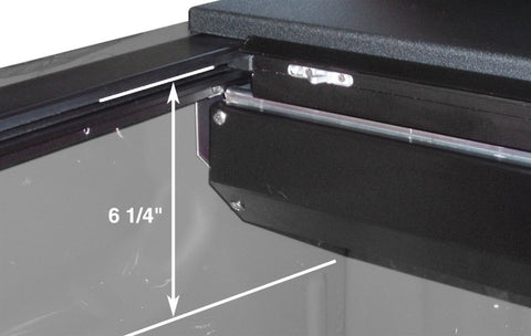 Roll-N-Lock 05-15 Toyota Tacoma Double Cab SB 59-1/2in M-Series Retractable Tonneau Cover - LG507M