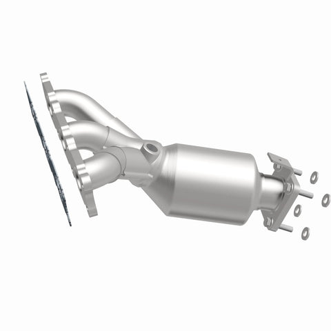 MagnaFlow 11-14 Volvo XC90 3.2L EPA Compliant Manifold w/ Catalytic Converter - 22-174