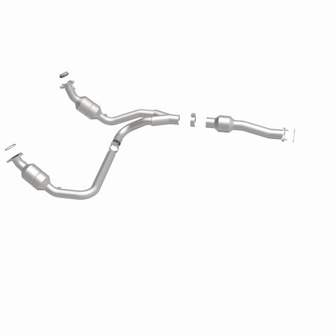 MagnaFlow Direct Fit Catalytic Converter 2011-2014 Express 1500 4.3L Underbody - 52134